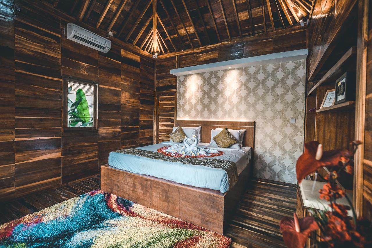 Ocho Bali Surf Camp Lägenhet Uluwatu Exteriör bild